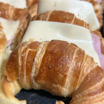 Imagen de Medialunas Rellenas