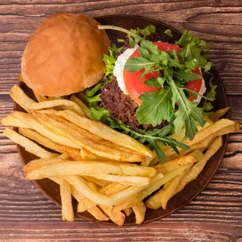 Imagen de Hamburguesa con papas fritas