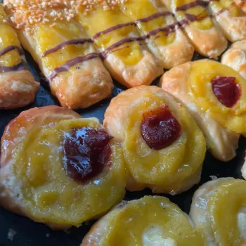 Imagen de 1 1/2 Docena de Facturas